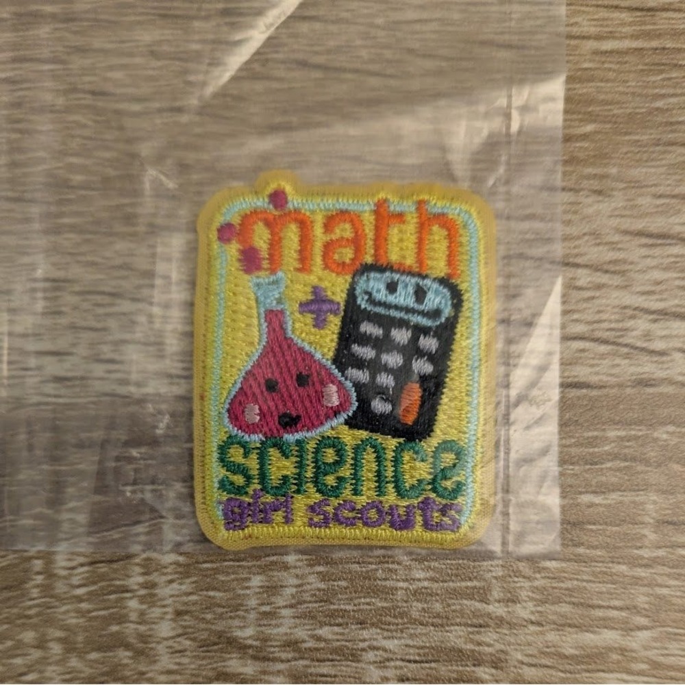NEW Girl Scouts Iron-On Patch Lot of 4 Troop Crest STEM Helping Hands Tea Party - Picture 5 of 6